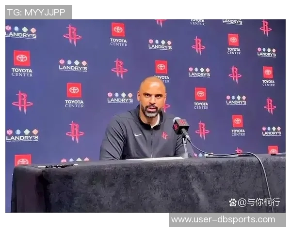 媒体人:火箭替补席确实没几个正常人了得亏末节有霍勒迪和申京