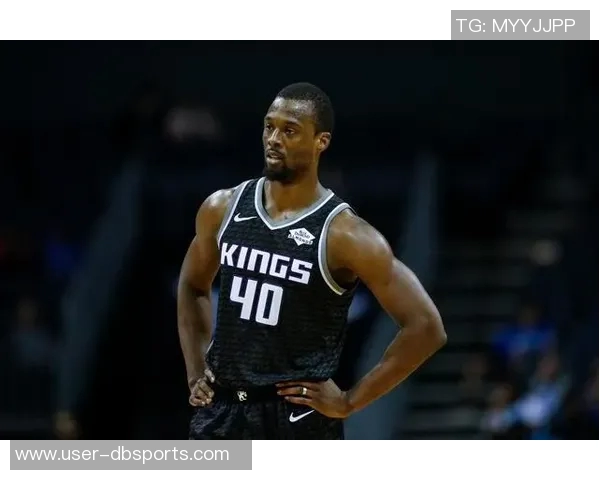 湖人失误频繁如被抄截马刺利用转换进攻给予惩罚 湖人失误频繁如被抄截马刺利用转换进攻给予惩罚